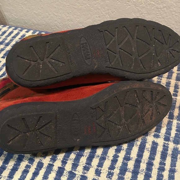 Vintage Cougar Canadian Suede Boots - Picture 6 of 7